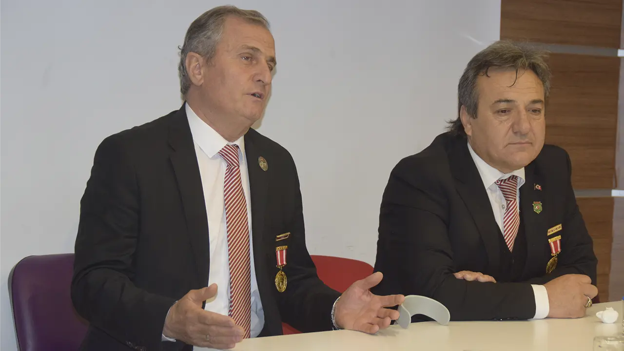 Ogrenciler Gazilerle Bulustu Usakolay 4