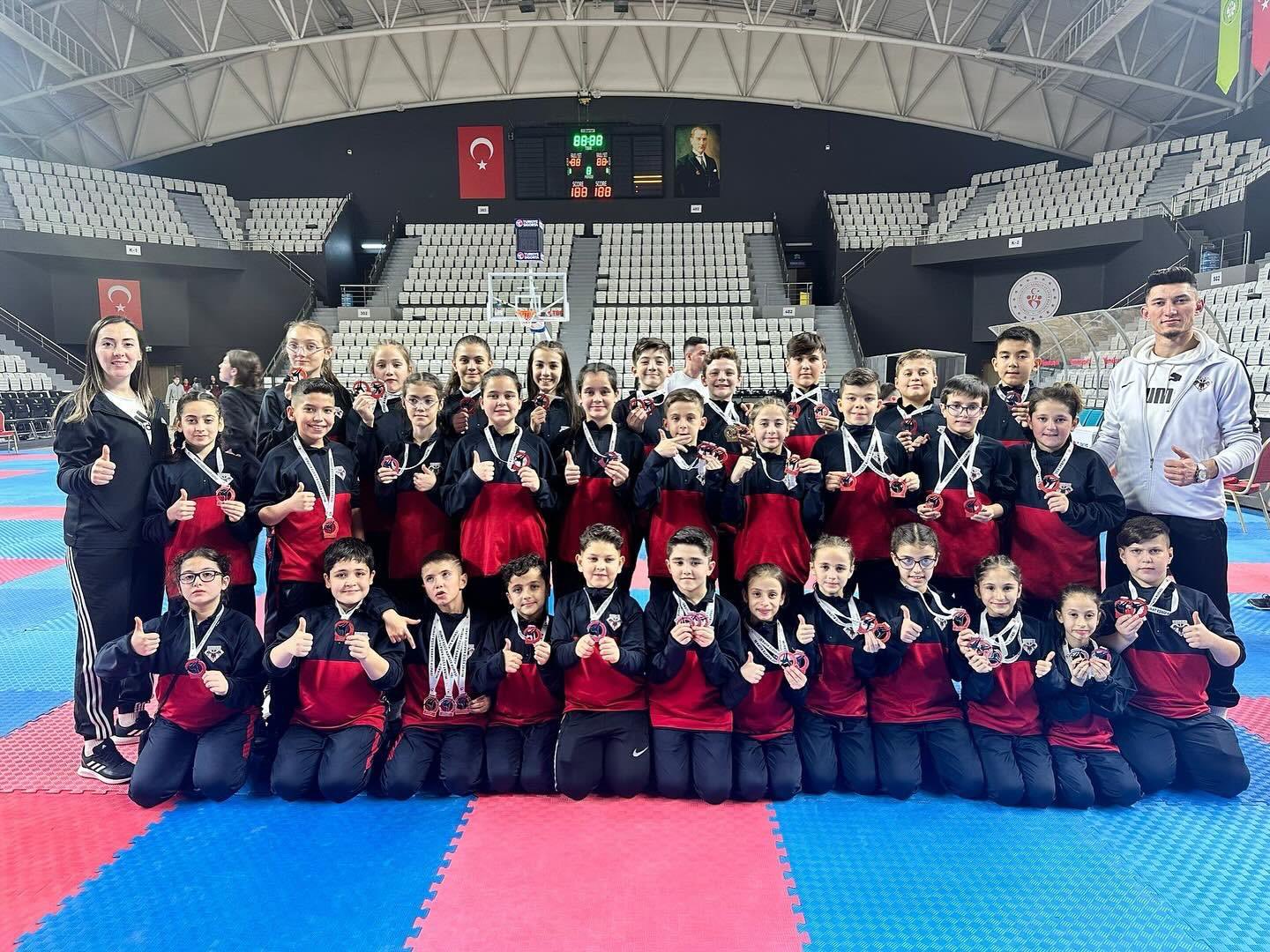 Ozlem Karate Madalya