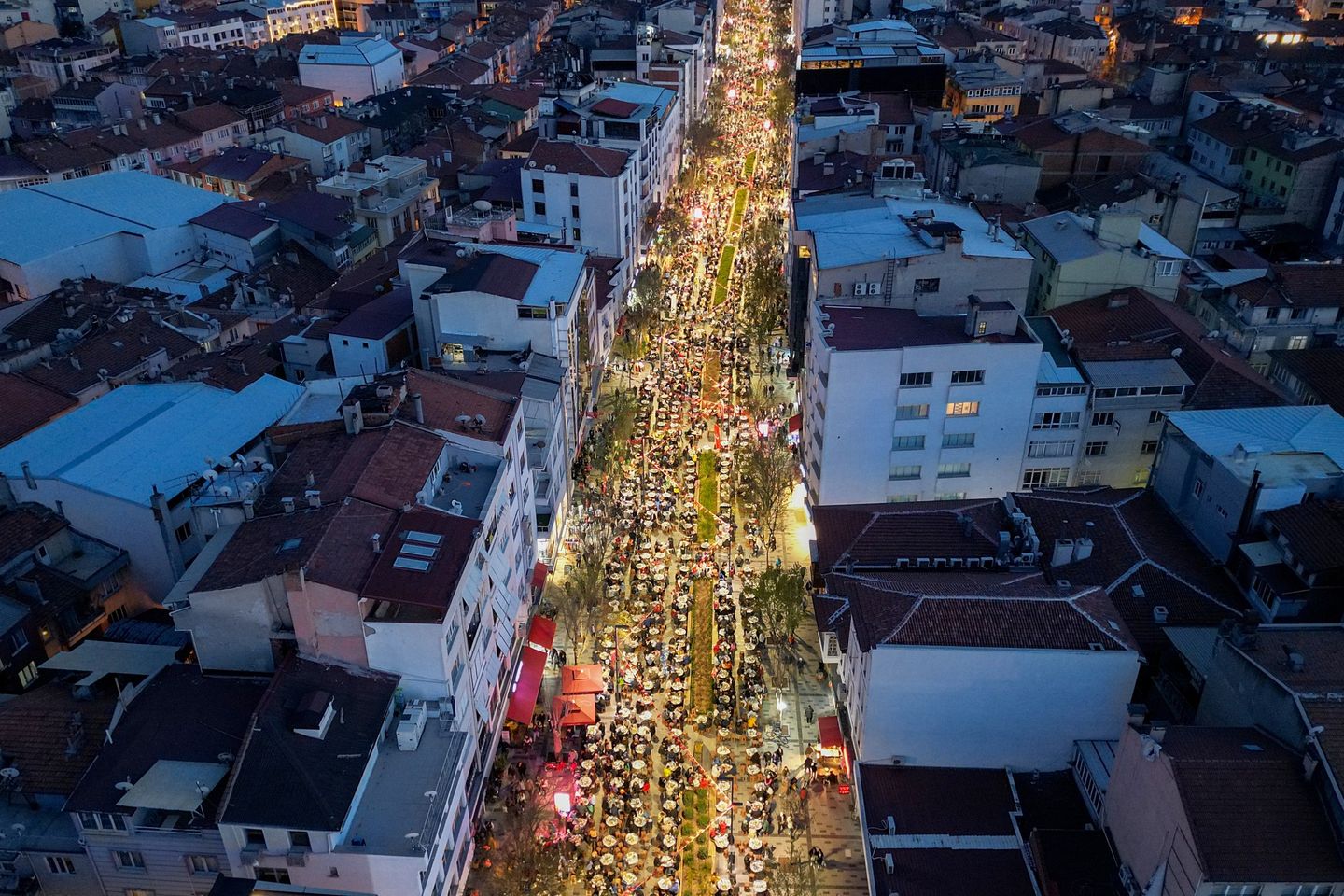 Ismetpaşa Caddesi Iftar Uşak 1
