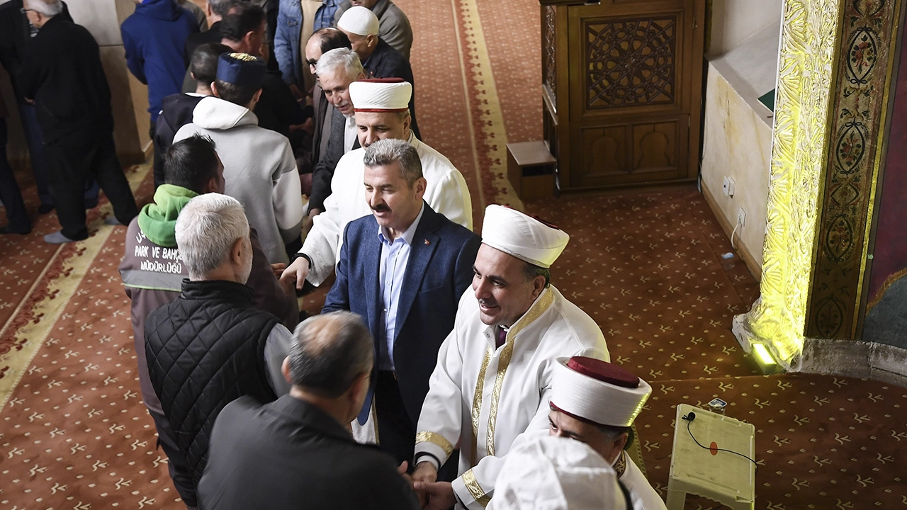 Ulu Camii Kadir Gecesi Vali Turan Ergün 1