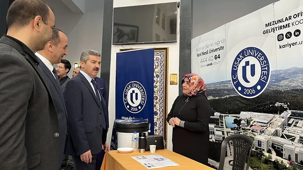 Vali Inceleme Usak