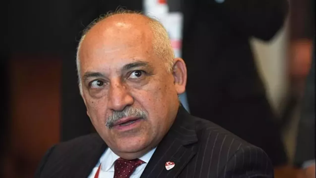 Tff Baskani Mehmet Buyukeksi Usakspor