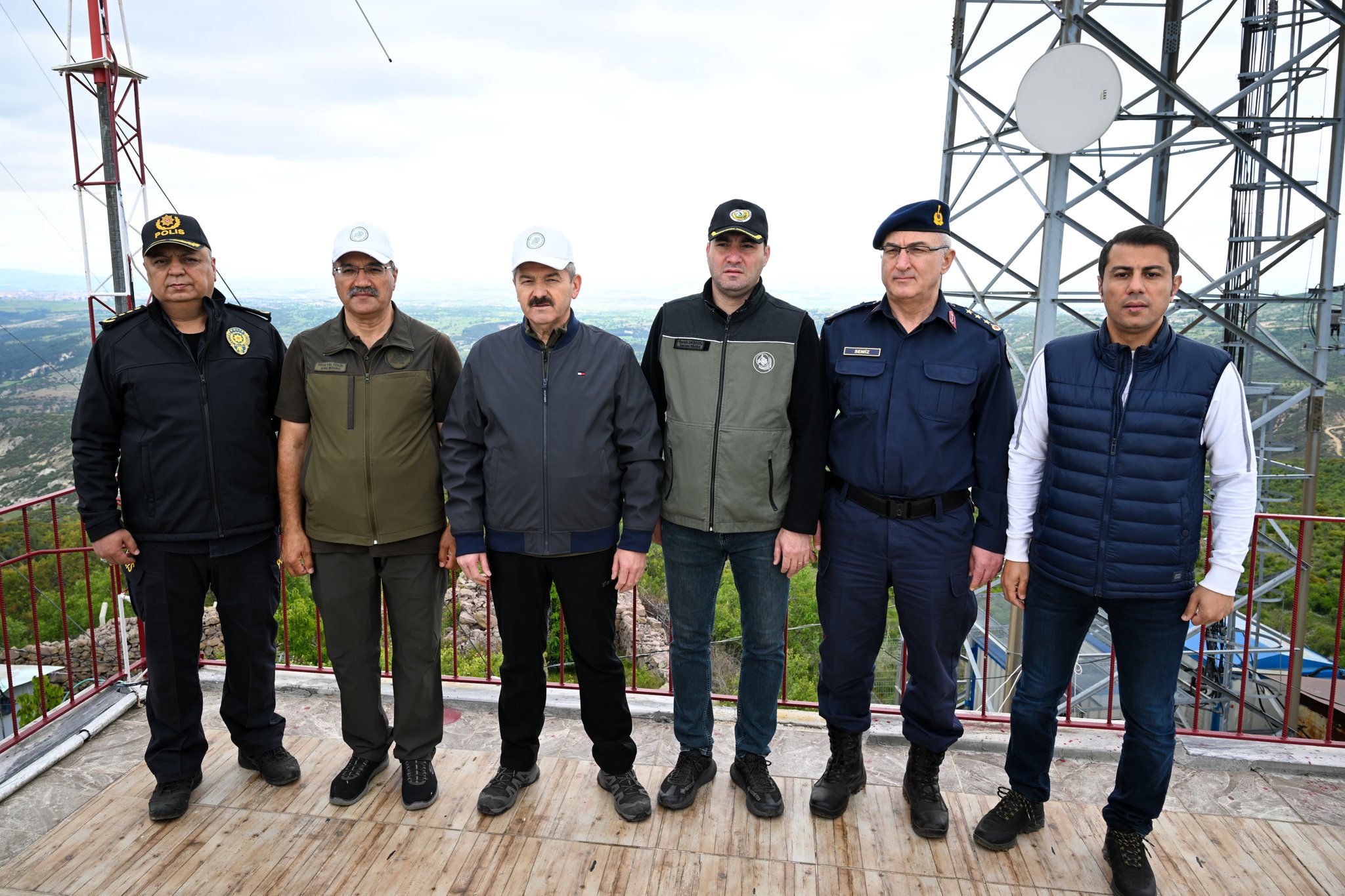 Uşak Valisi Yangın Gözetleme Kulesi