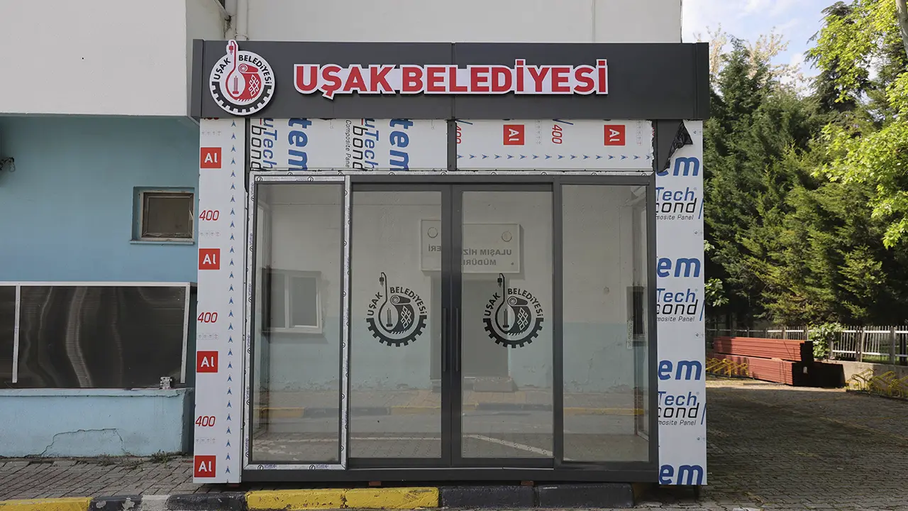 Uşak Akıllı Durak Hizmete Girdi 3