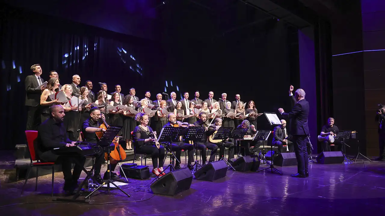 Uşak Neva Musiki Derneği Sanatseverlere Sanat Dolu Gece Yaşattı 5