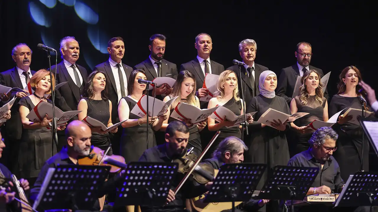 Uşak Neva Musiki Derneği Sanatseverlere Sanat Dolu Gece Yaşattı 6