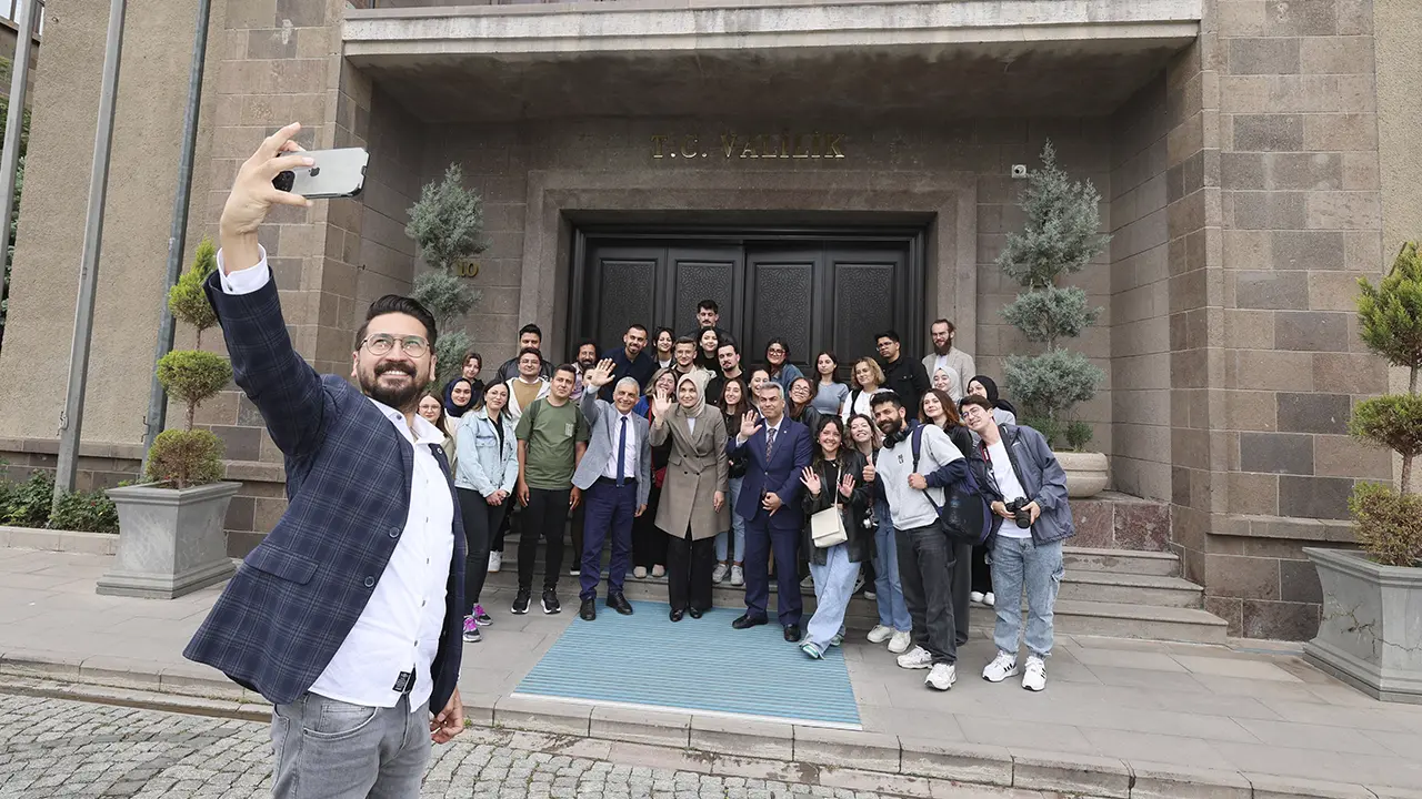 Vali Iletişim Ziyaret