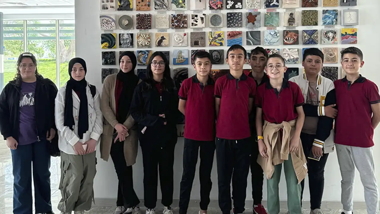 Uşak’ta İlköğretim Öğrencileri Üniversitenin Tasarımlarını İnceledi 1