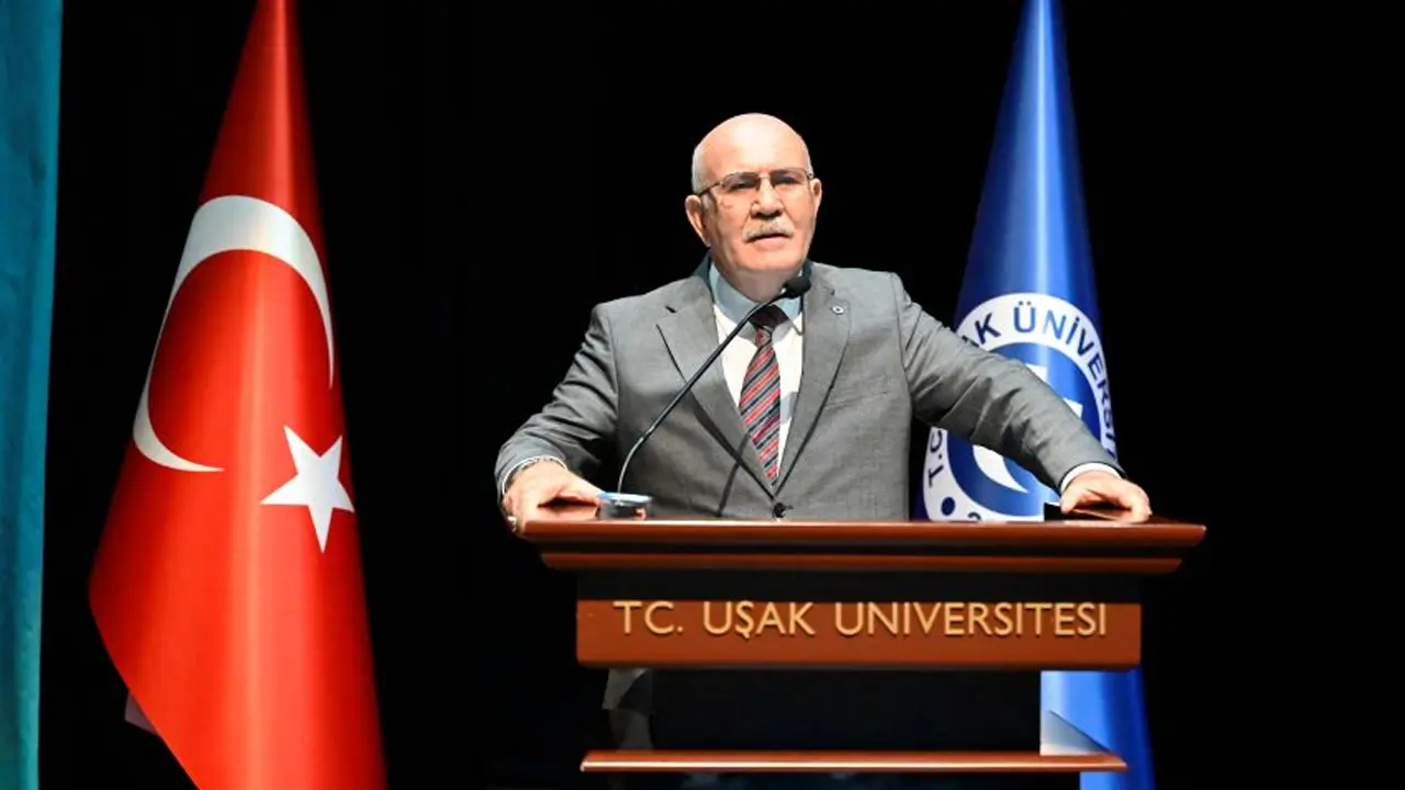 Ussak Staff