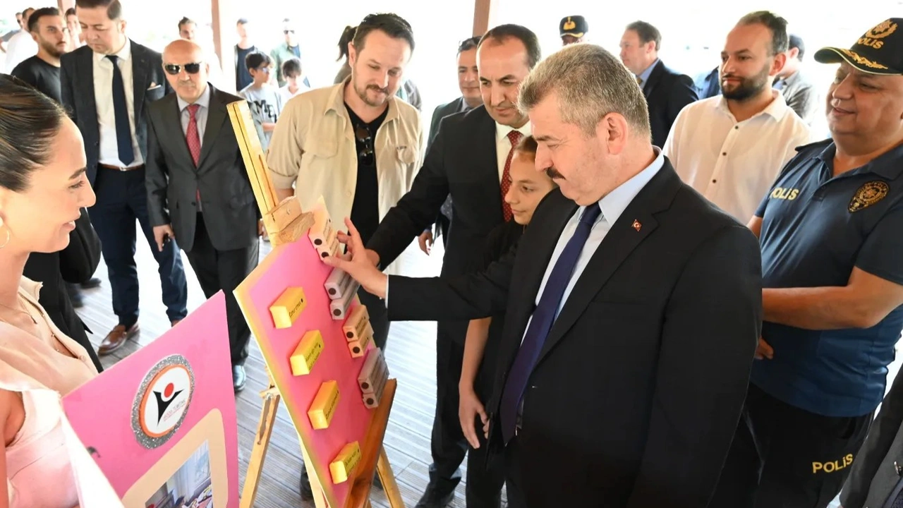 Uşak’ta Tübi̇tak’dan Ödül Alan 17 Okuldan 68 Proje Sergilendi 4