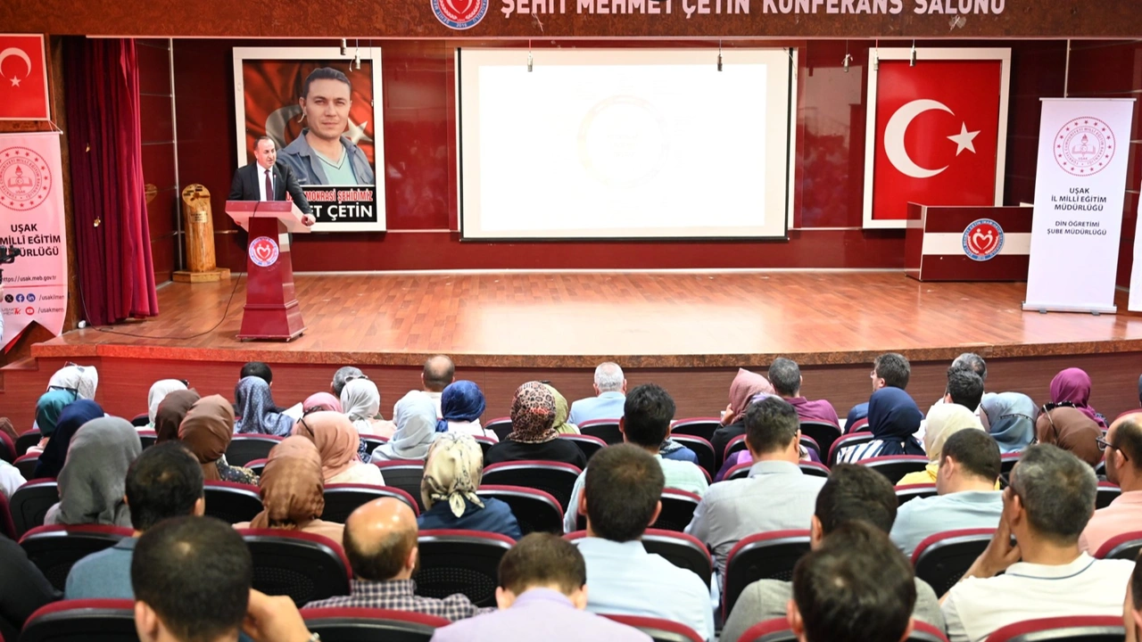 Uşak’ta Din Kültürü Öğretmenlerine Maarif Modeli Tanıtıldı 2
