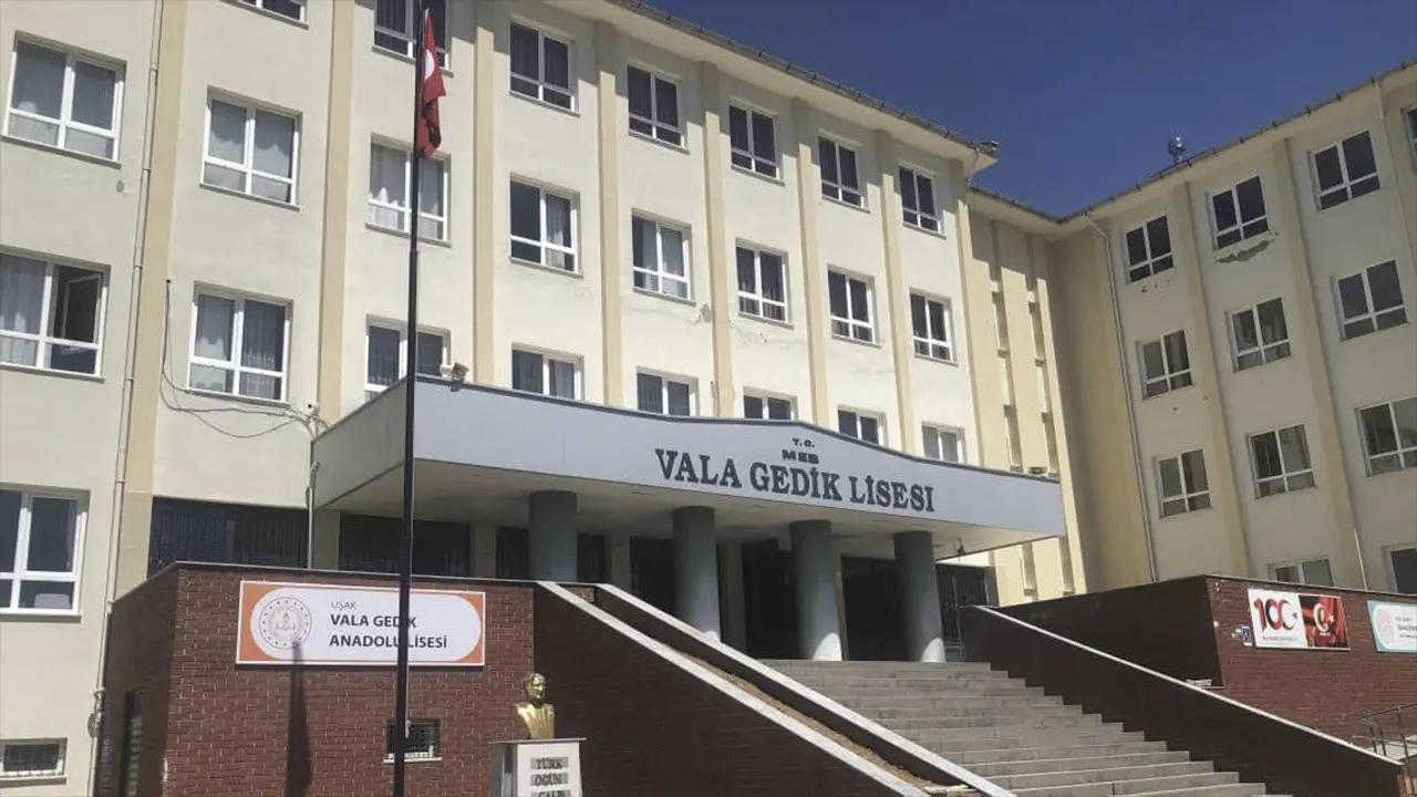 Usak Fen Lisesi Tasinacak Mi 1