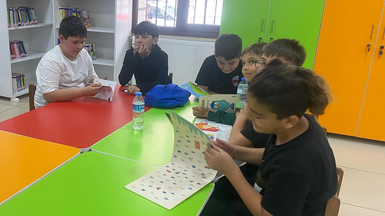 Uşak’ta Halk Kütüphanelerinde Kaç Kitap Var Kaç Kişi Kullandı?