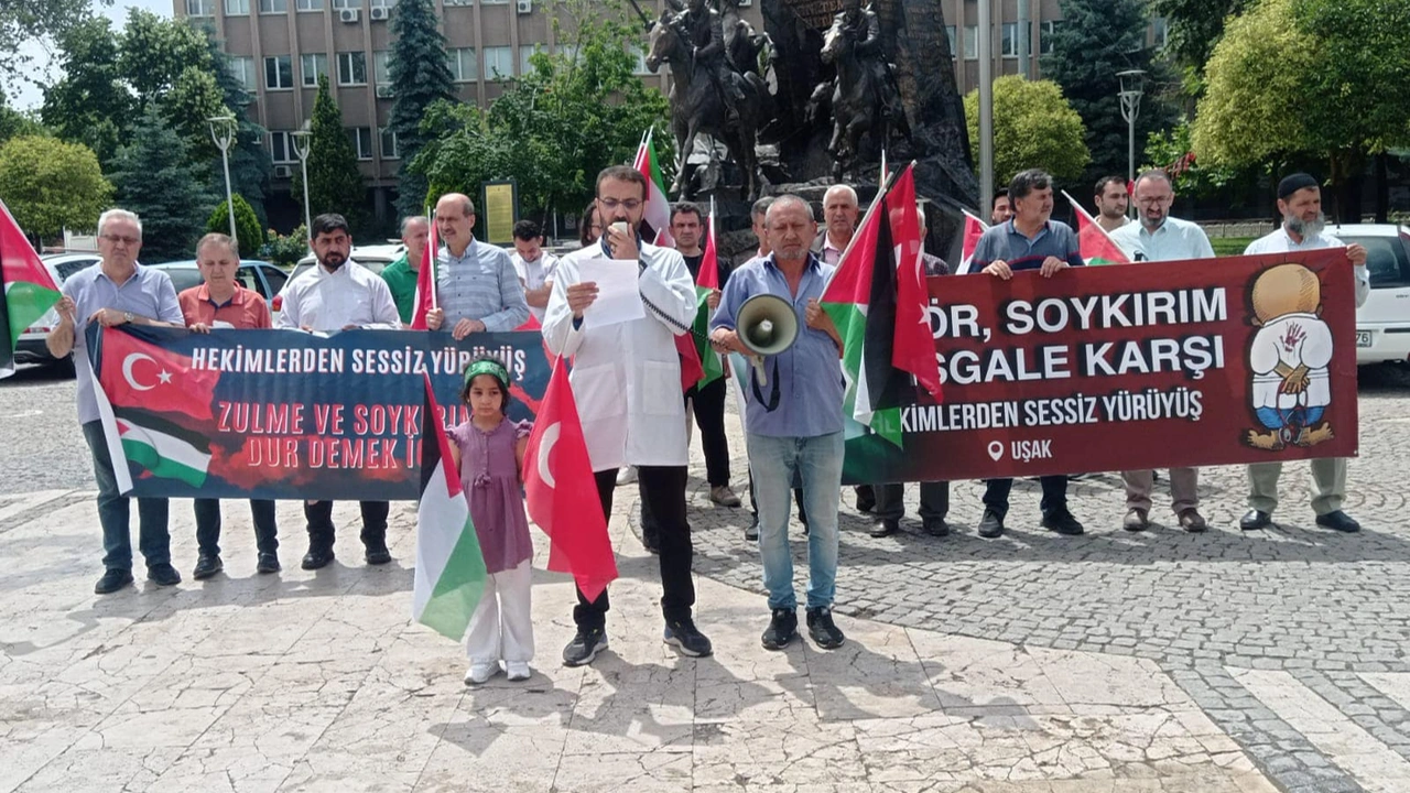 Uşak’ta Doktorlar Gazze İçin Sessiz Yürüyüşe Devam Ediyor 1