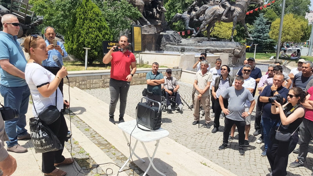 Uşaklı Olta Balıkçıları Yasağa İsyan Etti 3