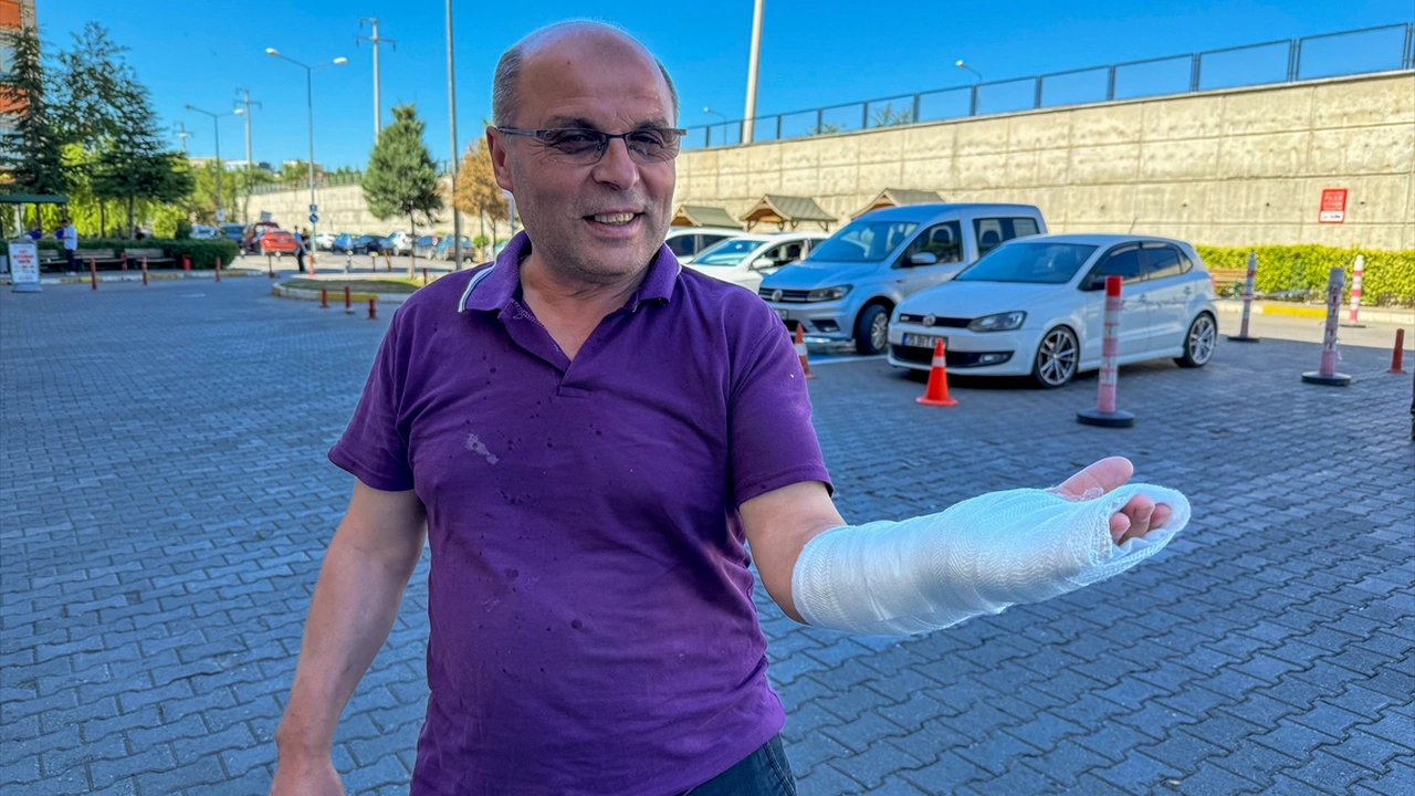 Uşakta Acemi Kasaplar Hastanelik Oldu.jpg 3