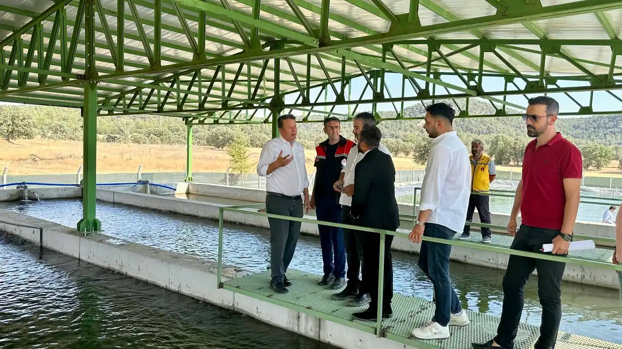 Uşak’ta Yaşanan Orman Yangınlarının İmdadına Balık Çiftlikleri Yetişti 3 3