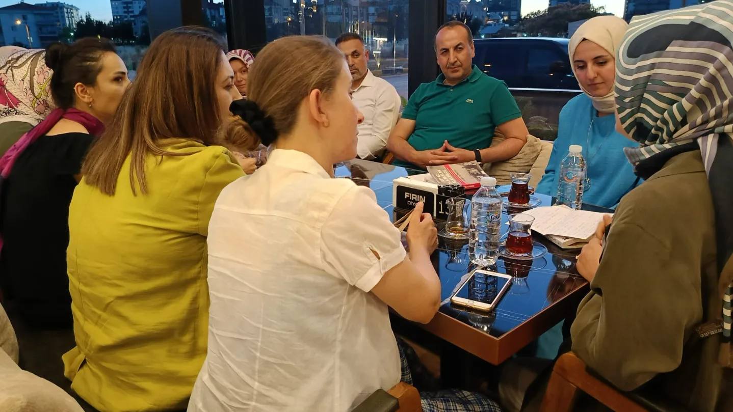Uşak Kitap Okuma Kulübünden “Rafımız Ortak Yanımız” Etkinliği