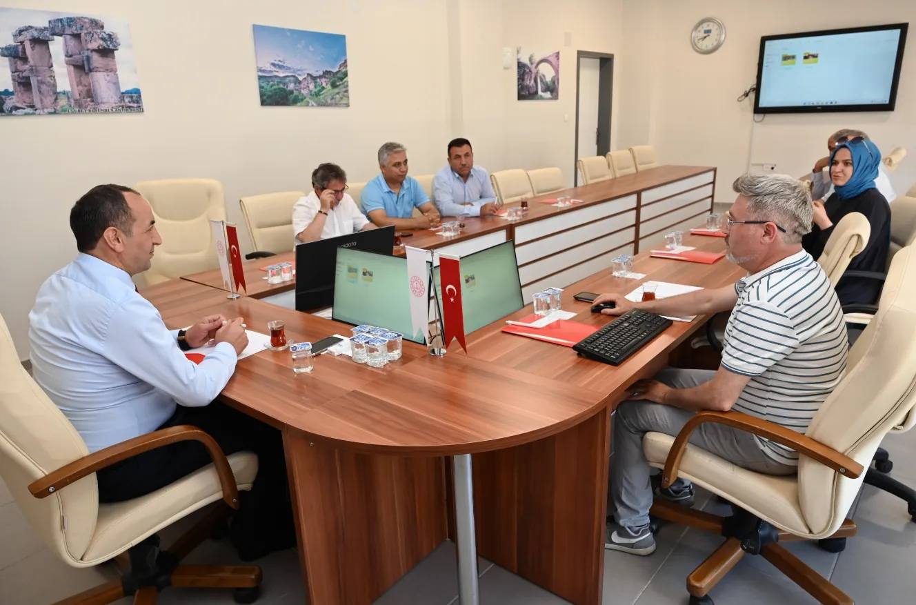Uşaklı Kadınlar Doğal Deri Boyama Yapacak