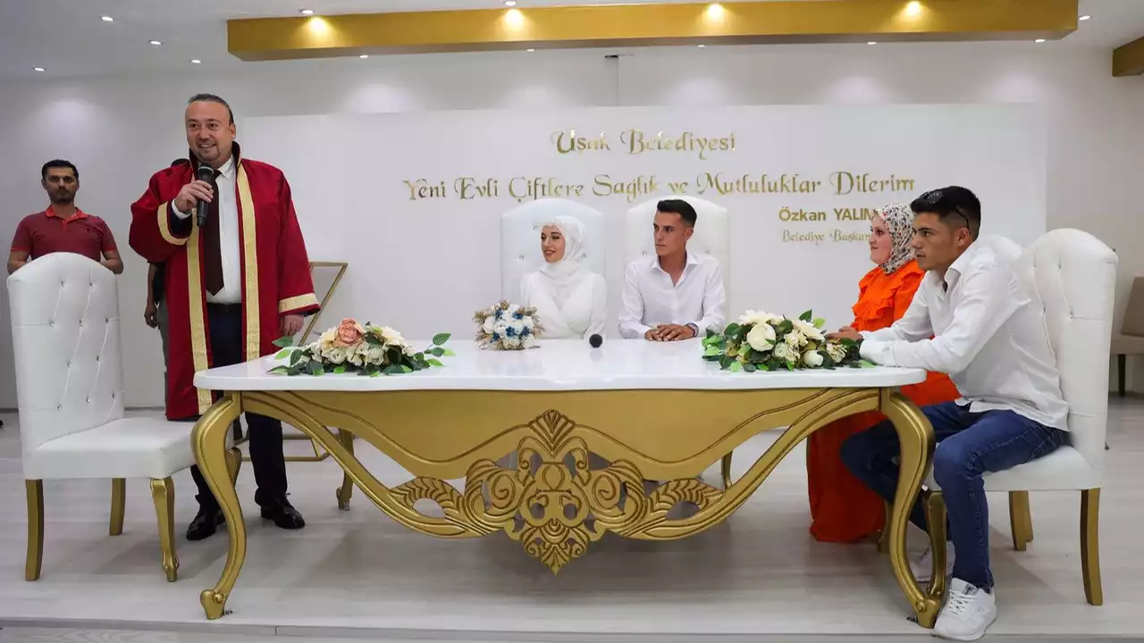 Ikizler Nikah Usak 4 Min-1