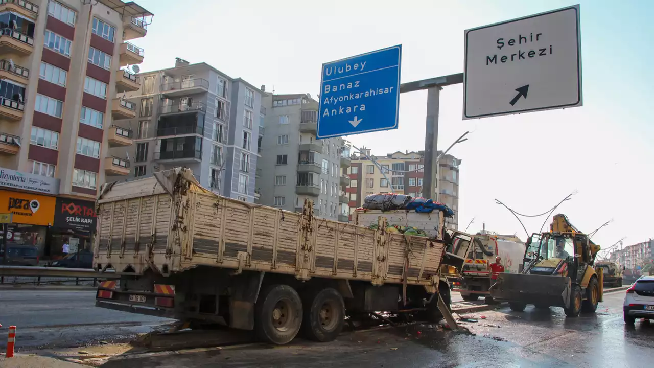 Usak Mustafa Koyun Kaza Min
