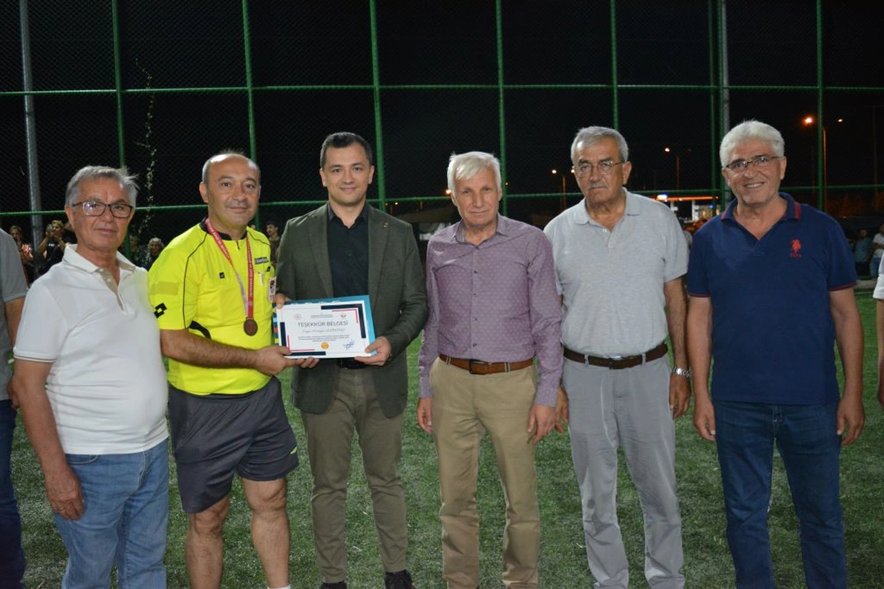 Karahallı Futbol4