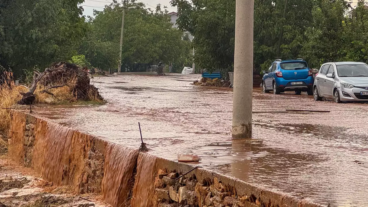 Uşak, Banaz, Sivaslı'da Dolu 5