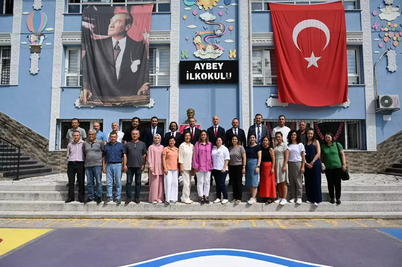 Insaat Genel Muduru Okul Inceledi2