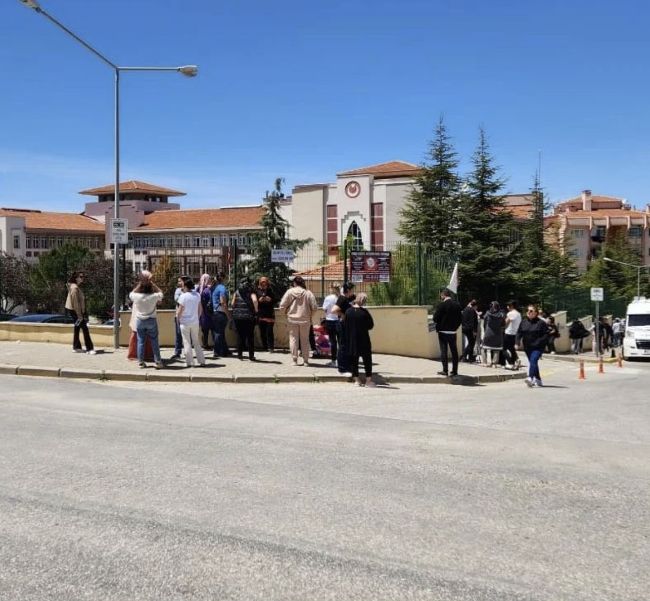 Toki Şefkat Ilkokulunda Uşak