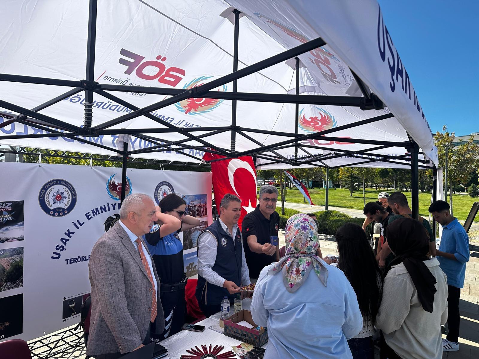 Uşak Emniyeti El Ele Güvenli Geleceğe