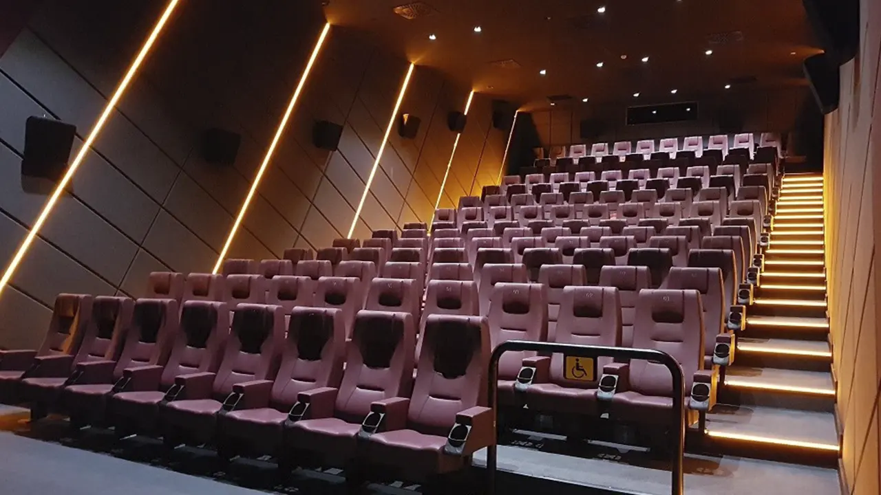 ozdilek-sinema-usakolay-2