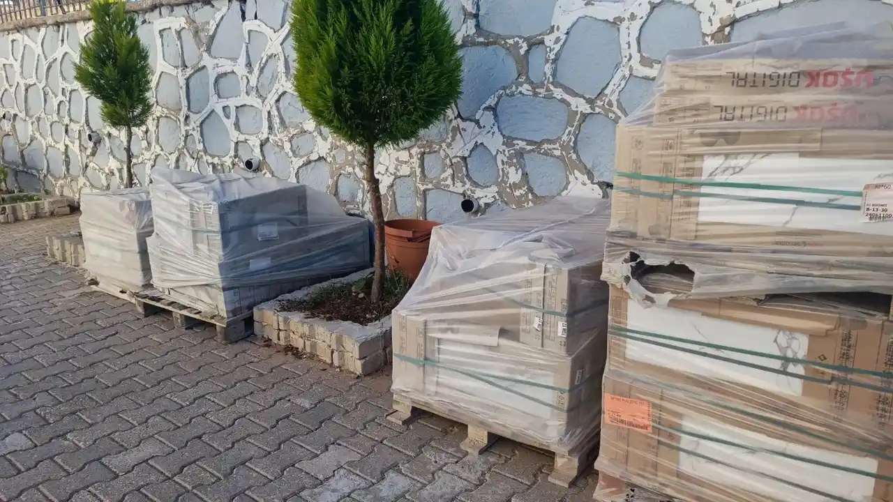 Uşak Seramik Fayans Desteği 4 3