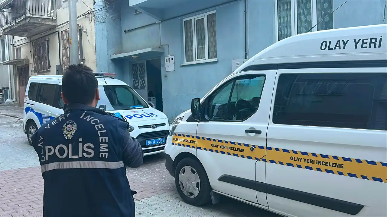 Uşak'ta Oğlu Tarafından Bıçakla Yaralanan Anne Kurtarılamadı 2