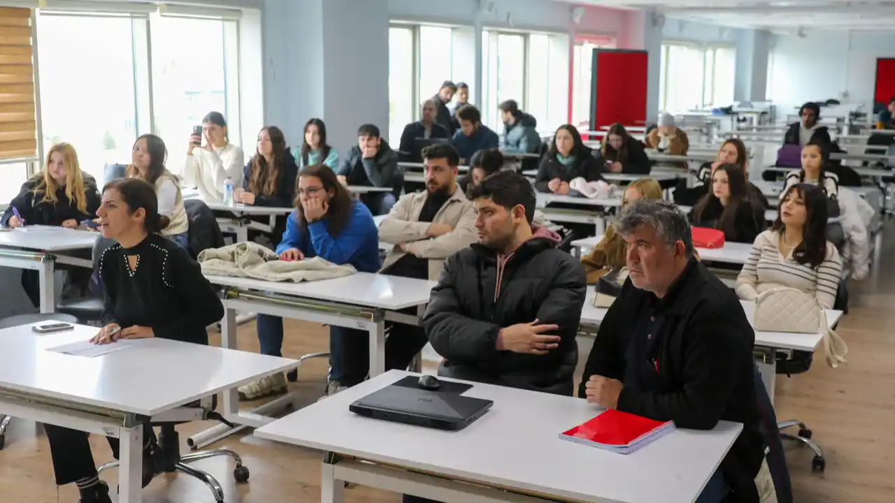 Egemen Bayrak Mustafa Bayrak Uşak Üniversitesi 5