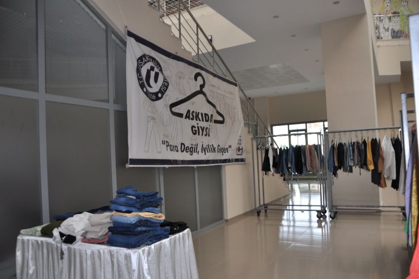 Ogrenci Butik Usak Uni 1
