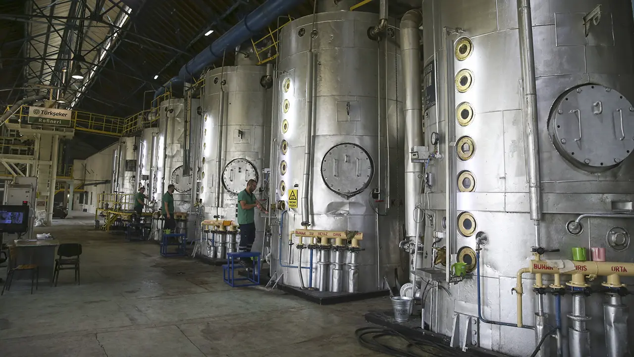 nuri-seker-fabrikasi-usakolay-6