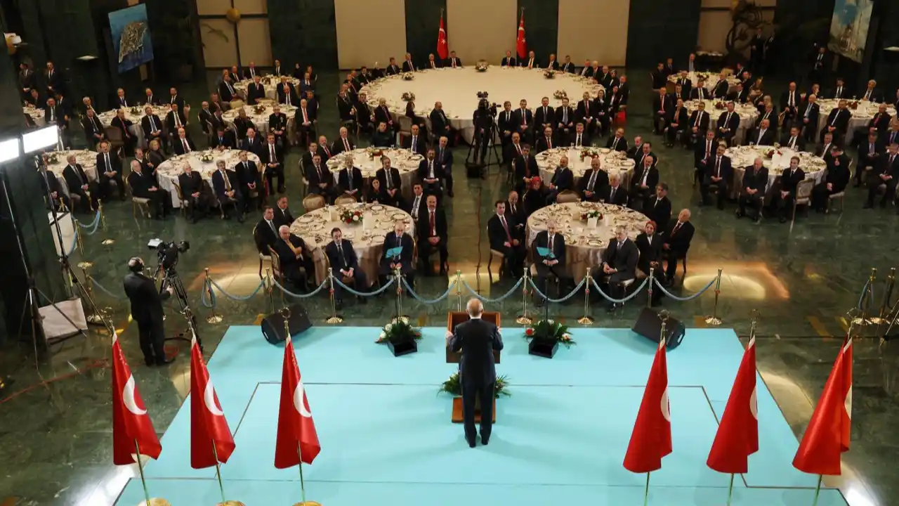 Uşak Valisi Dr. Naci Aktaş, Cumhurbaşkanlığı Külliyesi'nde Gerçekleştirilen Valiler Buluşması Akşam Programına Katıldı. 1