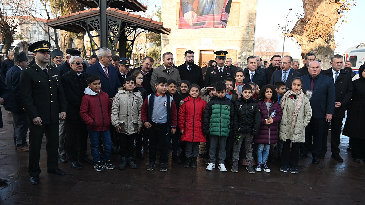 Atatürk Turgutlu Geliş2