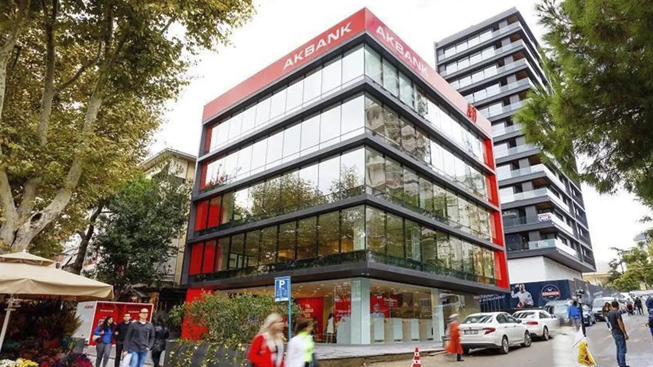 akbank-usakolay-1