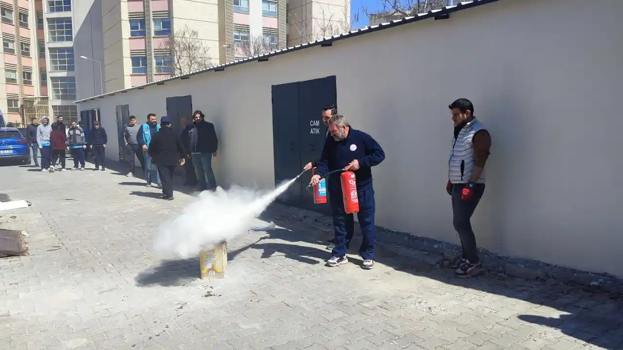 Usak Hastane Yangın Egitimi Personel1