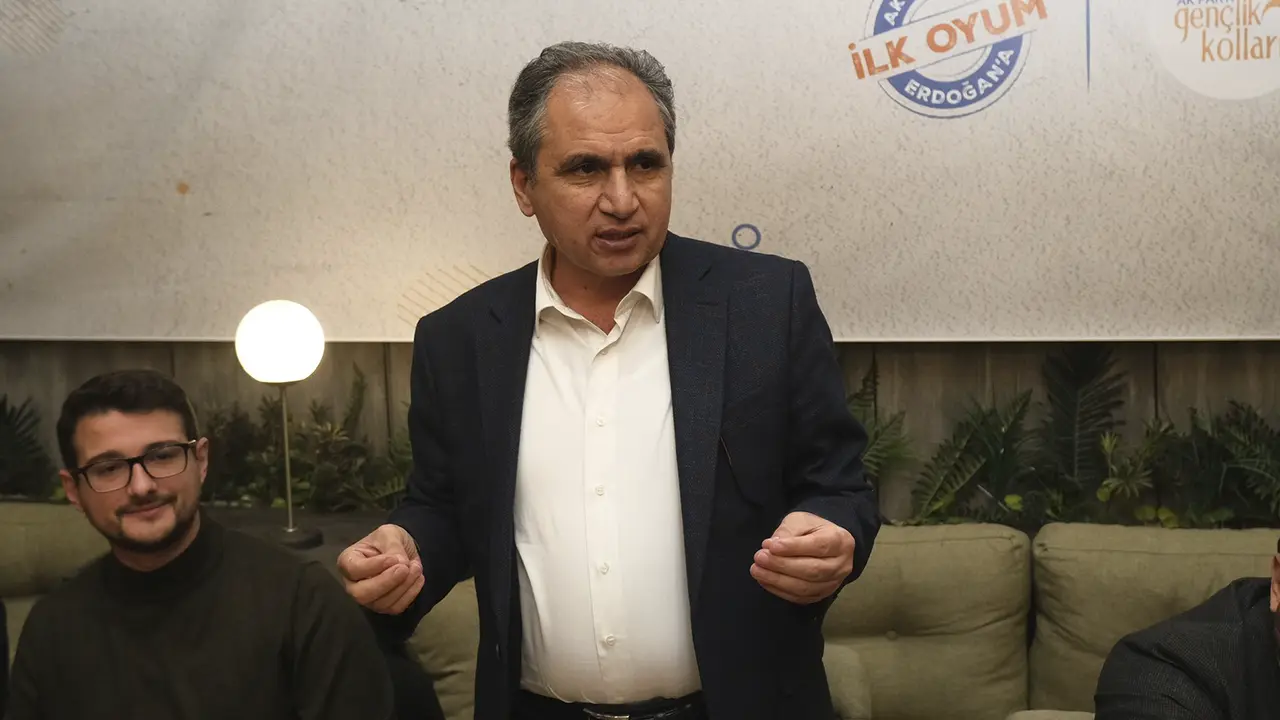 Okay Demir Ismail Güneş Ak Parti Uşak Iftar 3