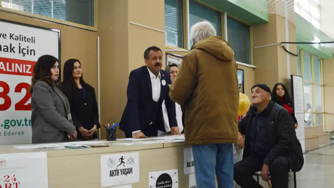 Hastane Yaslılar Haftası Usak