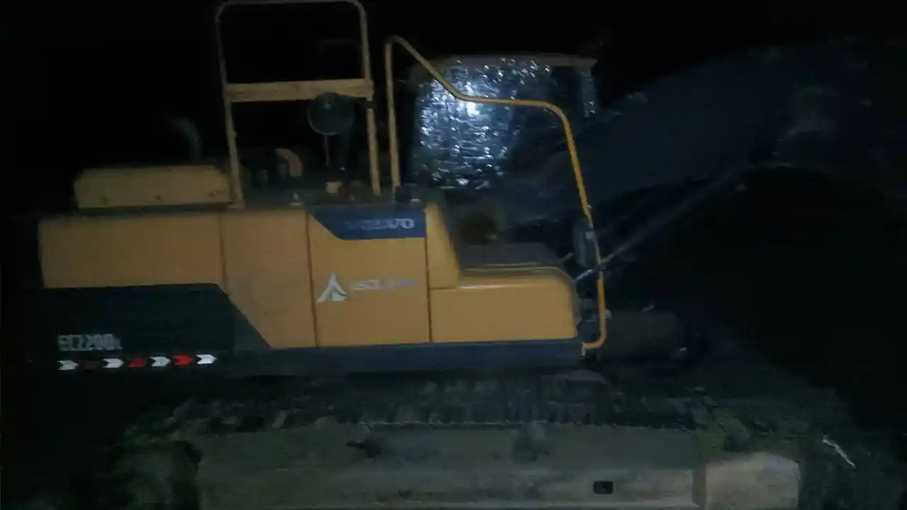 Usak Sirge Köyü Kacak Kazı2