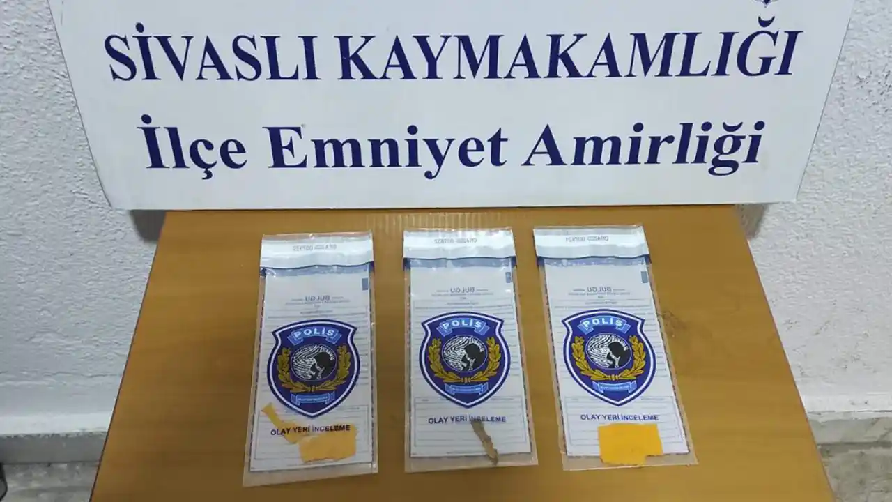 Sivaslı Usak Zehir Taciri1