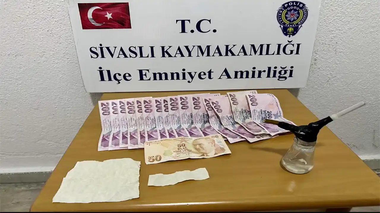 Sivaslı Usak Zehir Taciri2