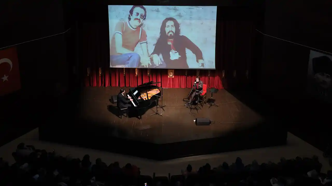 Cemkaraca Barısmanco Usak Konser