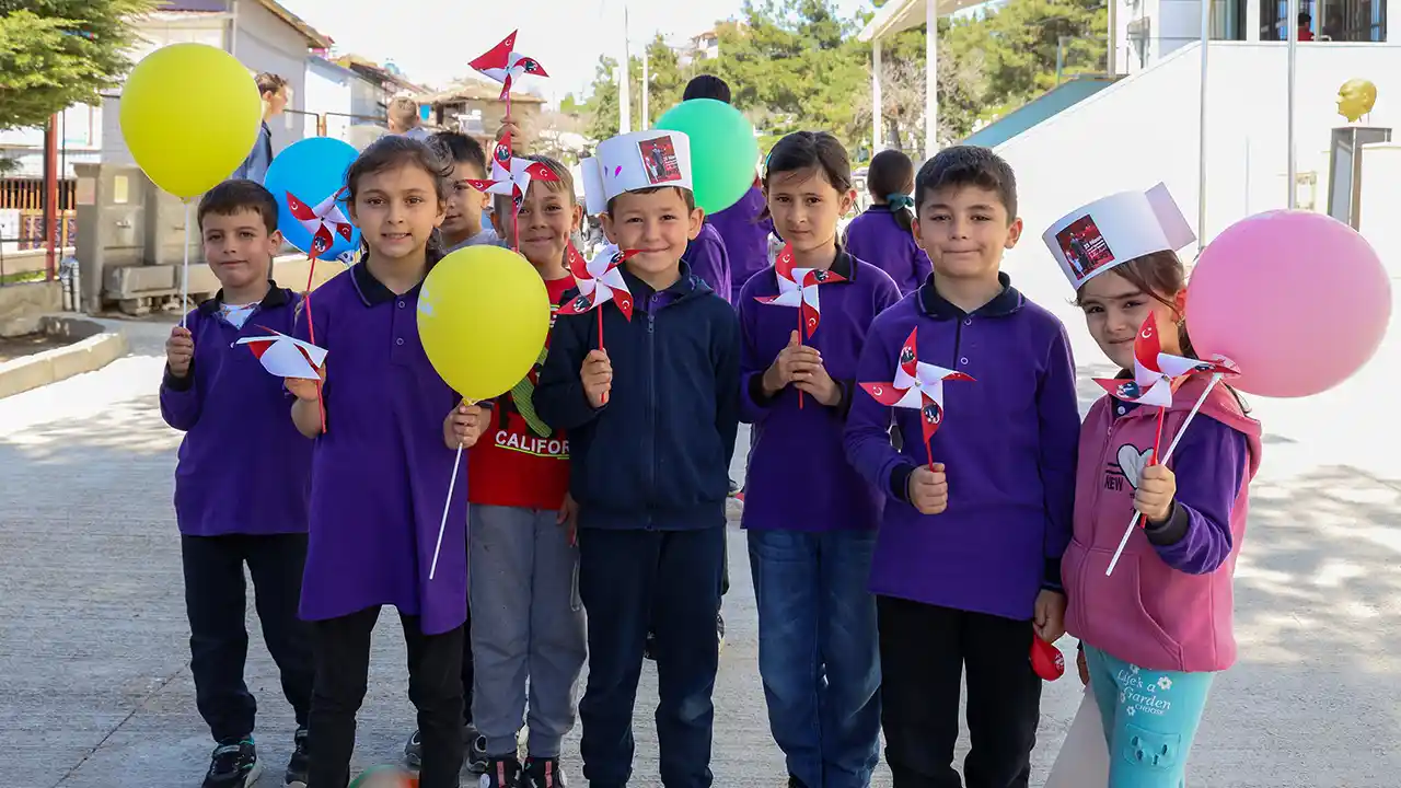 Kasbelen 23 Nisan Usak Kutlama4