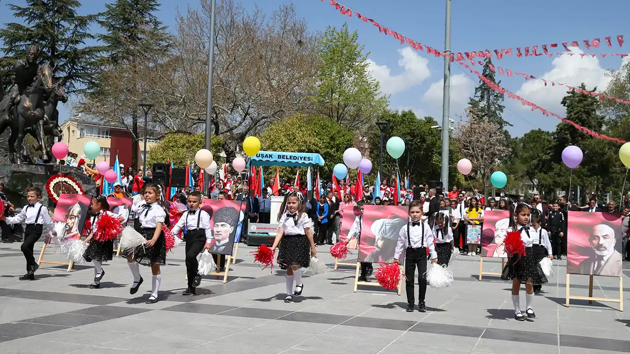 23Nisan Usak Kutlama2