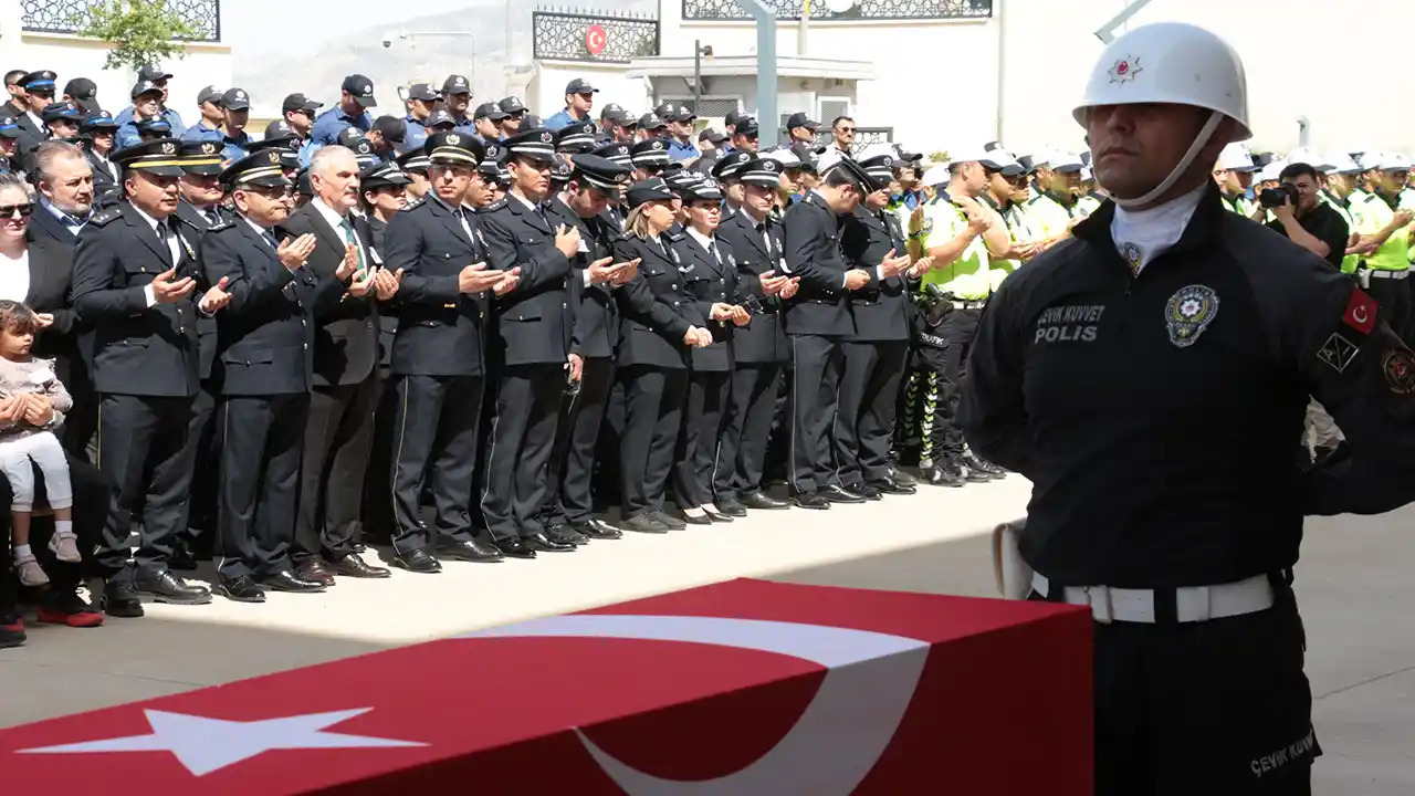 Usak Sehit Sırnak Tören4