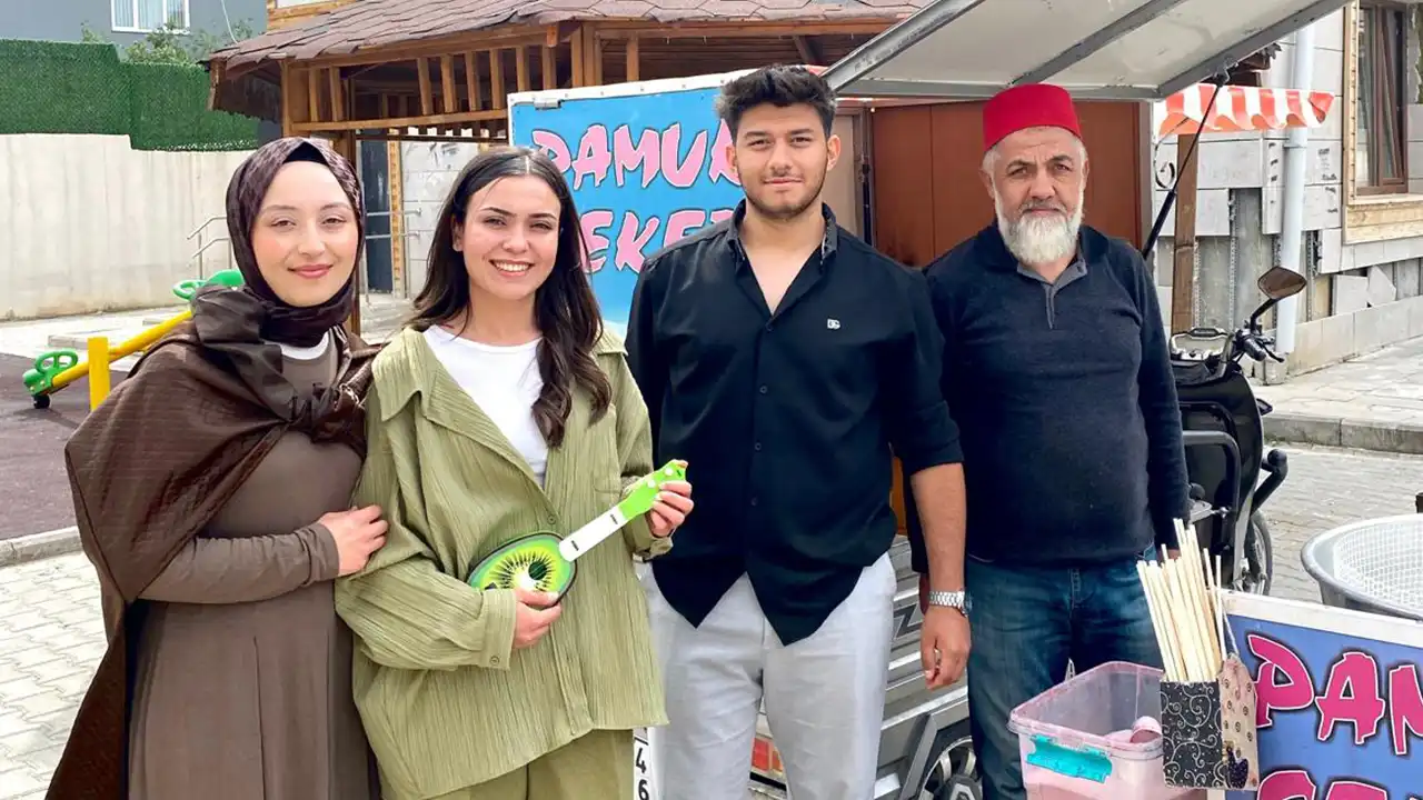 Öğrenci Haber Tiyatro Pamuk Şeker3